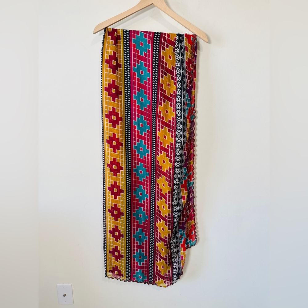 Large Abstract Geometric Rectangle Versatile Wear… - image 5